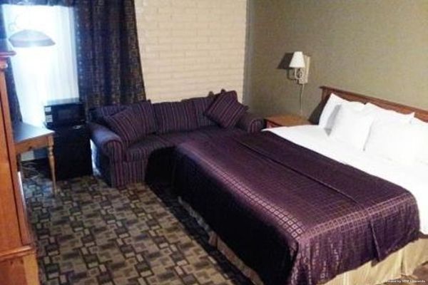FAIRBRIDGE INN AND SUITES KALISPELL (Kalispell)